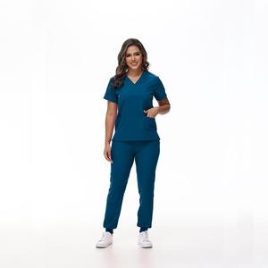 Ensemble de blouses médicales en denim à manches longues avec un design délicat du col, à circulation d'air, vente en gros, unisexe, haute qualité, couleurs personnalisées, hôpital - Product Image 3