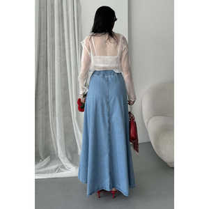 Falda larga vaquera con volantes y corte en A - Product Image 5