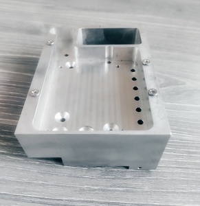 Services d'usinage de blocs en aluminium, modèle CNC, fabriqué en Inde - Product Image 3