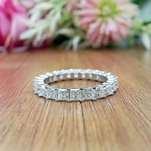 D'VINS JEWELS Estilo clásico y popular Esmeralda Corte brillante 9x7mm VVS Moissanite Diamond Lab Grown Diamond Anillo de compromiso - Product Image 1