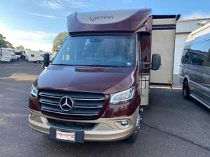 รถมือสอง R-e-n-e-g-a-d-e Vienna 25TBN ปี 2023 พร้อมขาย - Product Image 3