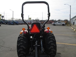 Mini tracteur agricole 4x4 Bad Boyy 4035H abordable à vendre, adapté aux travaux de jardinage et agricoles - Product Image 2