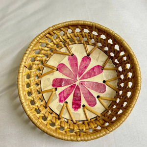 Vietnam-Made Élégant Nacre Fleur Motif Décoratif Osier Rotin Plaque Décor À La Maison Thé Fruits Affichage - Product Image 4