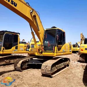 รถขุดไฮดรอลิก Komatsu PC200-7 มือสอง พร้อมขาย - Product Image 3