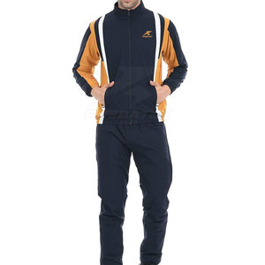 Nouveau design de survêtement sur mesure pour hommes, coupe ajustée, fabriqué dans les meilleurs matériaux, nouvel ensemble de survêtement à la mode - Product Image 1