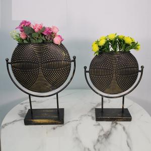 Usine En Gros De Luxe En Métal Fleur Vase Maison Table Décoratif Enduit De Poudre Vase pour Ornement De Fête De Mariage - Product Image 2