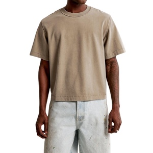 Hot selling Men Crop Length Boxy fit T-shirt 100% Cotton Streetwear Oversized <b>Tshirt</b> for Men Custom Blank Logo T Shirt for Men - Product Image 4