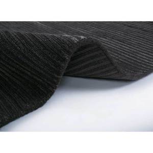 พรมจาไพร์รักส์ รุ่น ZA HWV-2000 สีเทาและดำ ทอมือจากขนสัตว์และใยวิสโคส ลายทาง สำหรับใช้ในบ้าน - Product Image 5