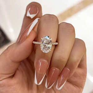 Anillo de compromiso con diamante simulado de corte ovalado de 4,00 quilates en oro blanco de 14 quilates, anillo nupcial hecho a mano - Product Image 6