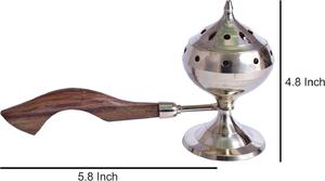 Brûleur d'encens artisanal en laiton avec poignée en bois de santal, écologique, pour l'encens indien, idéal pour la méditation et la prière religieuses - Product Image 4