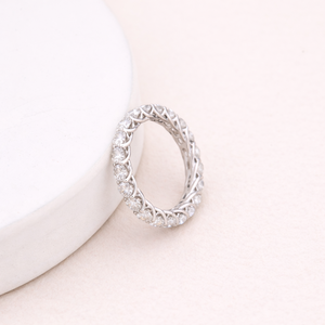 Anillo de boda de eternidad completa con diamante cultivado en laboratorio de corte redondo certificado por IGI, engaste en U, en oro amarillo/blanco y rosa de 9K - Product Image 3