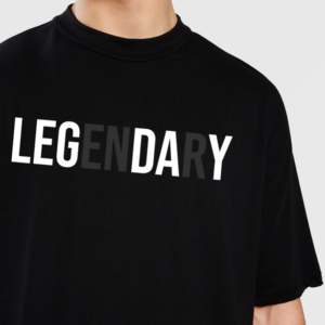 Camiseta Deportiva Champion Basic Negra, 100% Algodón Jersey 240g, con Características de Compresión, Bordado Personalizado y Serigrafía - Product Image 3