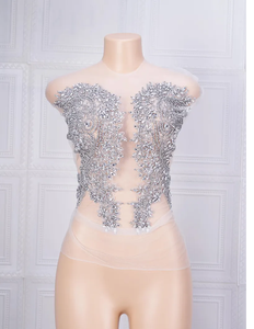 Accesorio de ropa de mujer personalizado costura hecha a mano forma de flor parche de tela bordado de perlas de diamantes de imitación uso de ropa - Product Image 1