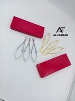 Ciseaux à sourcils russes plaqués or et finition polie miroir, lame incurvée et aiguisée en acier inoxydable pour la coupe des sourcils