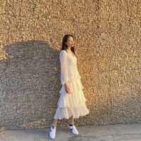 Nouvelles Arrivées : Robe Mini Musulmane Élégante Vintage en Chiffon Solide Tissé du Vietnam à Manches Longues pour Femmes avec Taille Élastique