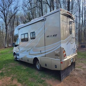 Camping-cars familiaux 4x4 de luxe d'occasion, caravanes en fibre de verre, maisons mobiles pour l'aventure, le camping et les voyages hors route - Product Image 2