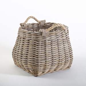 Cesta de mimbre tejida con estilo y diseño complejo, adecuada para almacenamiento decorativo o regalos en ocasiones especiales - Product Image 2