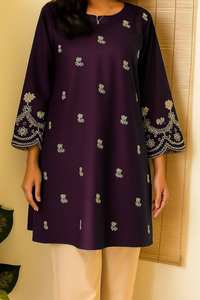 Modern Trending Regular Length Reversible <b>Kurti</b> with Embroidery Work Heavy Rayon Fabric Party Wear - Product Image 4