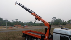 2 unités-Grue à flèche brésilienne TKA 45.700-Haute qualité, capacité de 10.130kg et portée verticale de 23.8m pour camions-PRIX SUR DEMANDE - Product Image 3