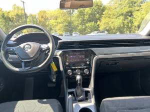 Seminuevo Clean 2021 Volks-wagen Passa-t 2,0 T S - Product Image 3