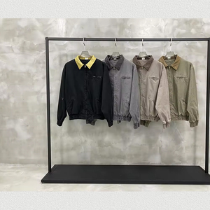 Chaqueta bomber de alta calidad con cuello vuelto en contraste de color, bolsillos con cremallera, estilo urbano y moderno para hombre. - Product Image 5