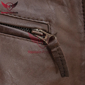 Modernisez rehaussez votre style avec la veste de motard en cuir marron pour hommes Options de qualité de personnalisation pour une déclaration d'équitation personnalisée - Product Image 3