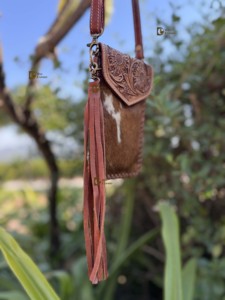 Bolso de Mano para Teléfono Móvil al por Mayor, Bolso de Piel de Vaca Auténtica con Flecos de Cuero Tallado a Mano, Bolsos Pequeños, Bolsa de Diseñador - Product Image 2