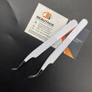 Pinzas profesionales de Extensión de pestañas de acero sostenible con revestimiento blanco de alta calidad, etiqueta privada personalizada con punta puntiaguda - Product Image 3