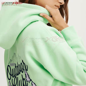 เซ็ตมีฮู้ดและกางเกงขาสั้นสำหรับผู้หญิงชุดเสื้อมีฮู้ดและกางเกงขาสั้นมีโลโก้ที่กำหนดได้เองสไตล์เลานจ์ที่เข้ากัน - Product Image 5