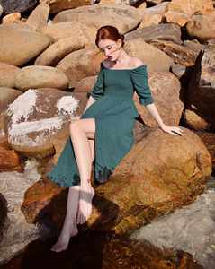 Robe mi-longue en lin bio pour femmes, confortable et élégante, design floral à épaules dénudées, vêtements d'été lavables - Product Image 3