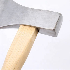 Hache de jardin de haute qualité avec manche en bois poli pour couper du bois et des os - Product Image 2