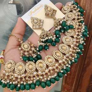 Conjunto de joyería tradicional india de alta calidad, collar con pendientes y Maang Tikka para mujer, perfecto para ocasiones festivas - Product Image 3