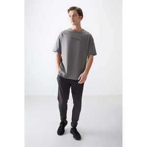 Camiseta de Hombre Estampada, Gris Oscuro, 100% Algodón Jersey, Gruesa, Suave, Texturizada, Corte Holgado -88361 - Product Image 3