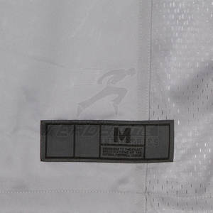 เสื้อฟุตบอลอเมริกันแบบดั้งเดิมสำหรับผู้ใหญ่ ผลิตจากโพลีเอสเตอร์ 100% ระบายอากาศได้ดี บริเวณหน้าอกเปิดด้านหลัง ช่วยให้การไหลเวียนของอากาศดีขึ้น แขนสั้น - Product Image 6