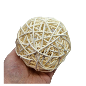 Adornos de bola de ratán ecológicos tejidos con fibras naturales duraderas para centros de mesa y decoración - Product Image 6