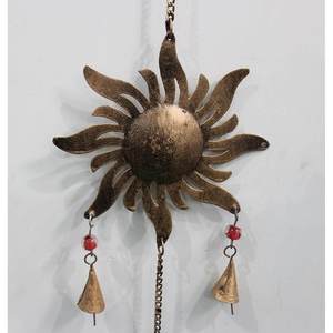 Ensemble de 5 carillons éoliens bohèmes antiques en fer recyclé de 8 pouces, avec soleil, lune et étoile, attrape-vent, cadeau commémoratif - Product Image 5