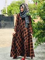 Abaya negra larga hasta el suelo para mujer con bordado, cuello alto, manga larga, vestido islámico modesto para la oración, estilo de Oriente Medio.