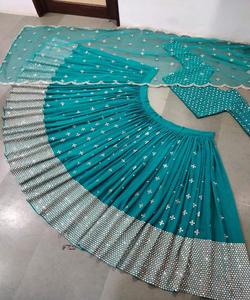 Trabajo de Bordado Intenso con Lehenga Choli para Fiestas, Venta al por Mayor al Precio Más Bajo, Prendas Étnicas - Product Image 5