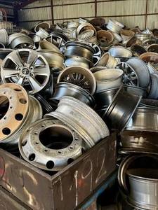 Venta al por Mayor de Chatarra de Ruedas de Automóvil de Aleación de Aluminio al 99% de Calidad - Product Image 3