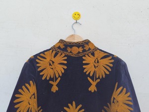 Veste en velours brodée de fleurs bohèmes, col mandarin, manches longues, grande taille, vêtements décontractés d'automne pour adultes - Product Image 3