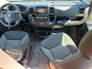 2024 Pro Master 2500 Eléctrico/Gasolina AWD Automático Motor 4L Interior Claro Modelo Aspire R18 Tamaño de Neumático Sedán - Product Image 4