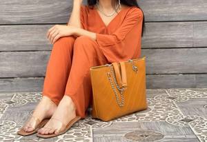 Sac à main fourre-tout en cuir véritable personnalisable spacieux pour femmes grande capacité Durable deux chaînes sangle douce étanche fermeture à glissière - Product Image 5