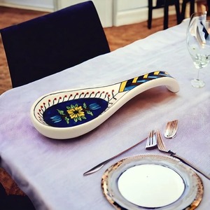 Repose-cuillères en céramique bleue peinte à la main pour vaisselle de cuisine Lot de 1 - Product Image 1