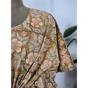 Robe Kaftan Bohème Imprimée Jonquilles en Coton Léger et Respirant, Cache-maillots de Plage Indiens avec Dorure Orée - Product Image 2
