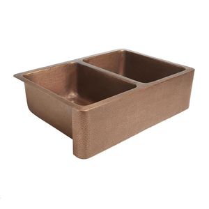 Compre un fregadero de cocina de cobre estilo granja hecho a mano para interiores de casas tradicionales rústicas con acabado natural de aspecto duradero - Product Image 2