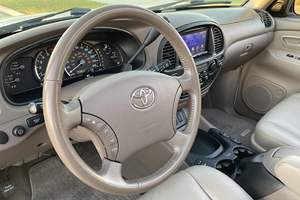 Toyota Sequoia SR5 4WD 2006 Usada en Buen Estado, Sin Accidentes, Volante a la Izquierda/Derecha - Product Image 3