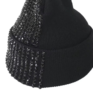 Bonnet d'hiver unisexe en tricot en laine de couleur unie à la mode avec logo brodé personnalisé Bonnet chaud en coton Processus de voyage Impex - Product Image 3