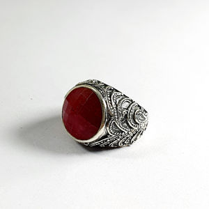 Anillo de Rubí Romántico Boho de Diseño de Alta Gama (10.3 Gramos) con Engaste de Piedra Natural en Oro Puro para Uso Diario para Hombres - Product Image 1