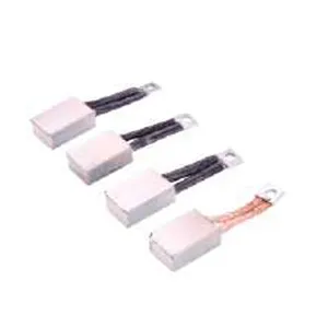 CEPILLO DE CARBONO 0252001102520011 compatible con UTB Universal 650 651, piezas de repuesto para motor de Tractor, proveedor de posventa - Product Image 1