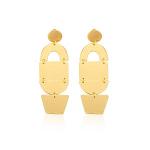 ต่างหูทองเหลืองชุบทองหรูหรา ดีไซน์พรีเมียม สำหรับส่งออกจำนวนมาก รับออกแบบตามสั่ง - Product Image 1
